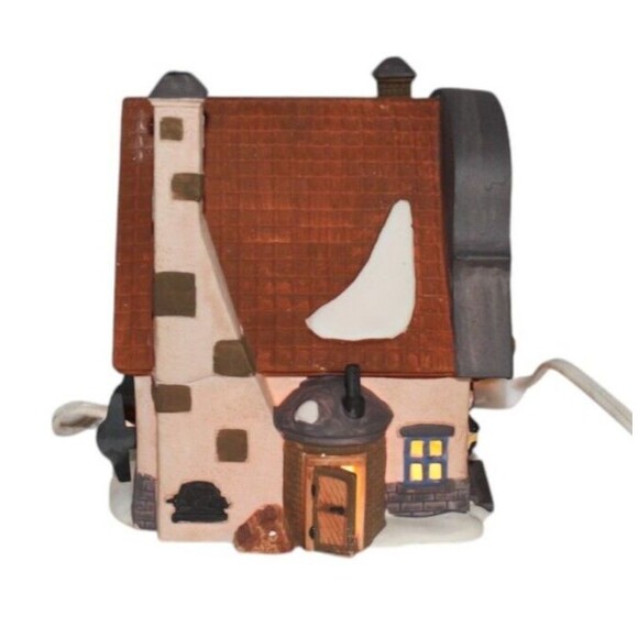 Dept 56 Alpine Village Metterniche Wurst 56190 Sausage Butcher Shop retired 1997 - Picture 3 of 9